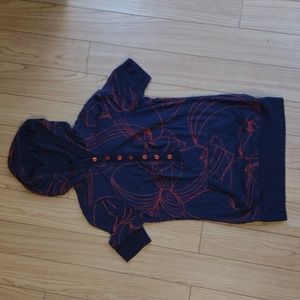 Roxy Size Medium Short Sleeve Hooded Henley T-shirt